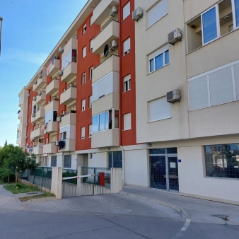 Prodajem garažno mjesto, 13m2, Ljubovic,Podgorica