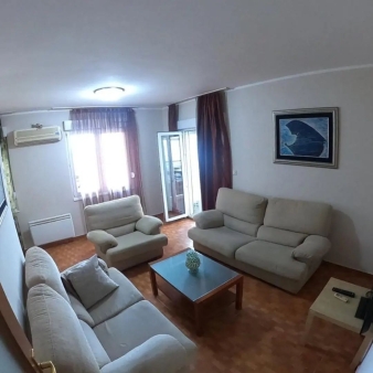 Izdajemo dvosoban namješten stan, Zagoric, Podgorica