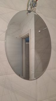 Ogledalo za toalet