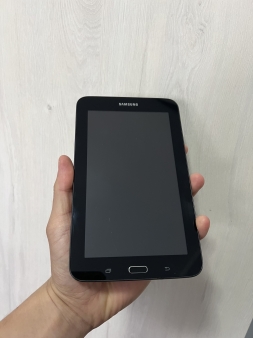Prodajem tablet Samsung kao nov bez ogrebotine
