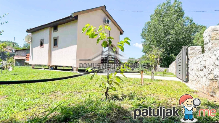 Nova kuća 140m2 na placu 750m2, Ponari - Podgorica